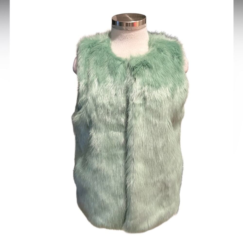 Cynthia Steffe CeCe Faux Fur Vest Sea Foam Green Size Small